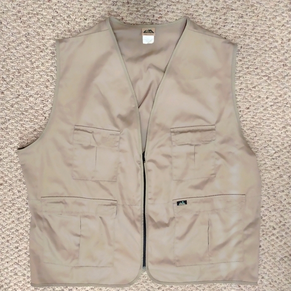 Vintage IDEAL Khaki Multi-Function Sport/Travel Vest - 4XL - MADE IN U.S.A. - Picture 1 of 5